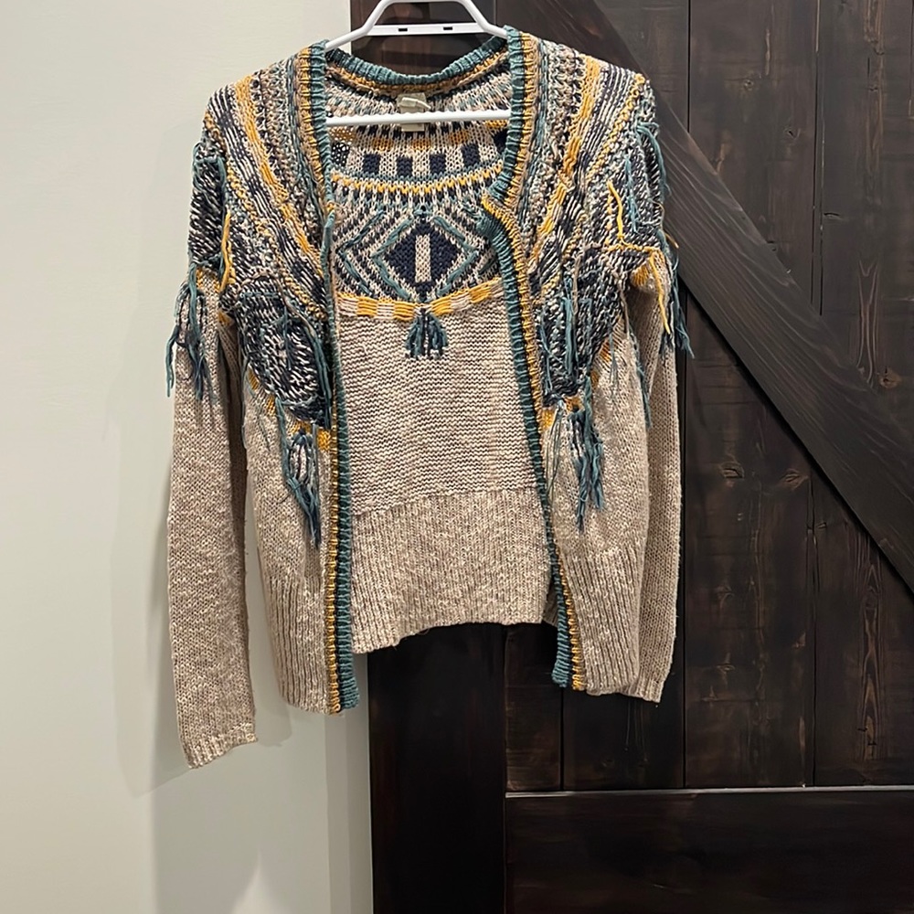 Aztec style sweater. Brand is gimmicks by BKE. Multi coloured